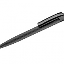 czarny plastikowy długopis